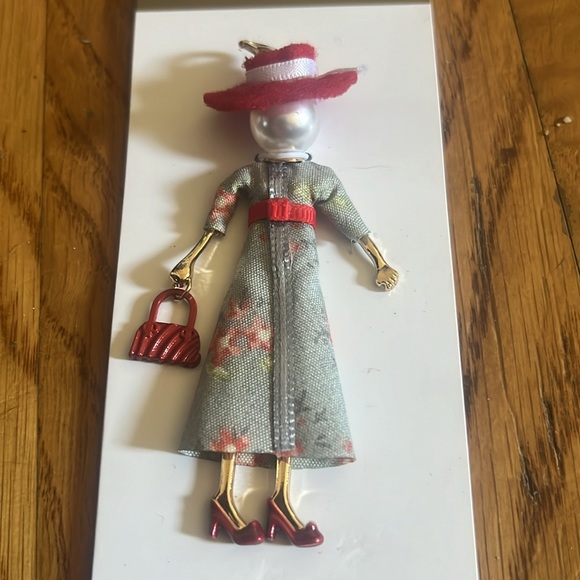 SIMPLICITY Women's Vintage Doll charm NWT - Picture 2 of 6